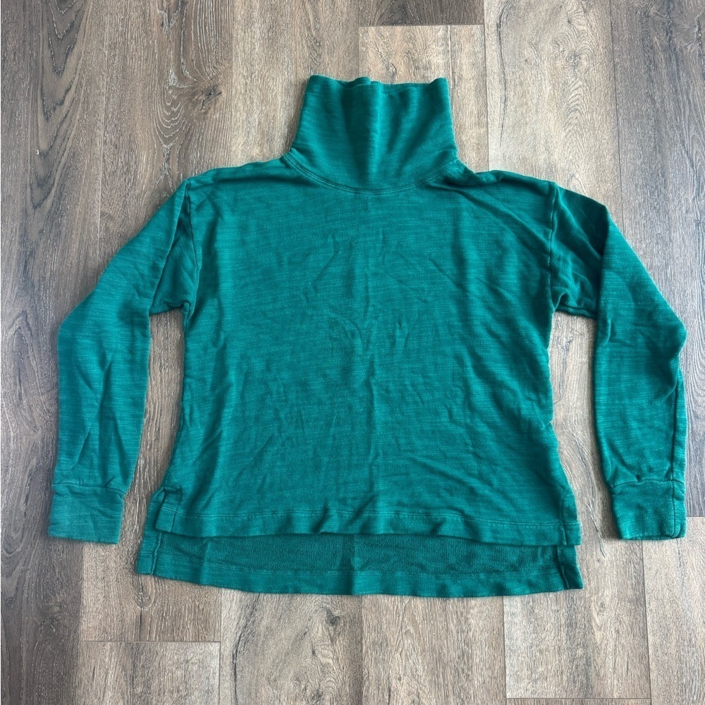 J. Crew Turtleneck.  Vintage Fleece. Emerald green in color. Women’s size small.